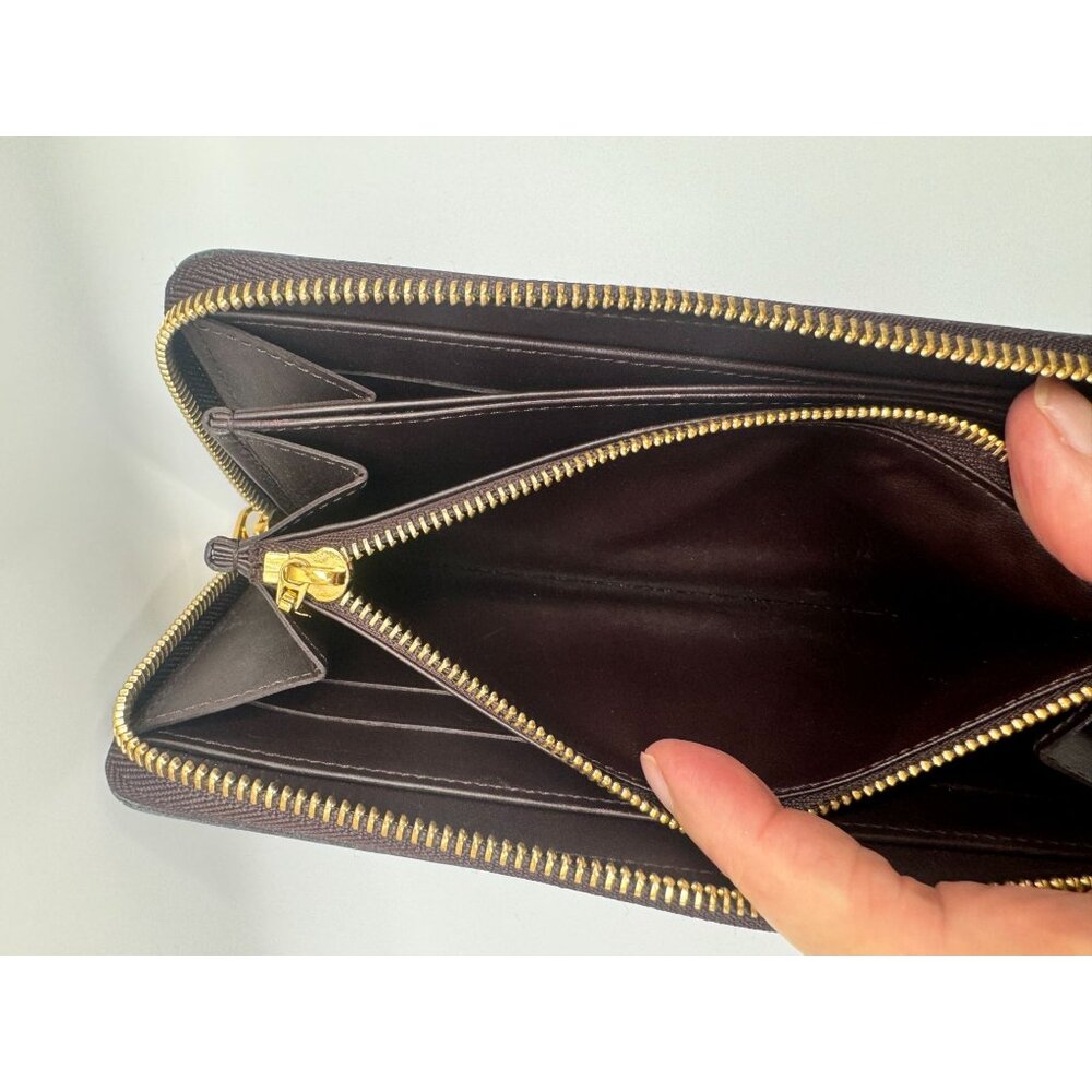 Louis Vuitton Zippy Wallet M93522 Monogram Vernis Amarante Varnish & Calf Leathe - Picture 10 of 12